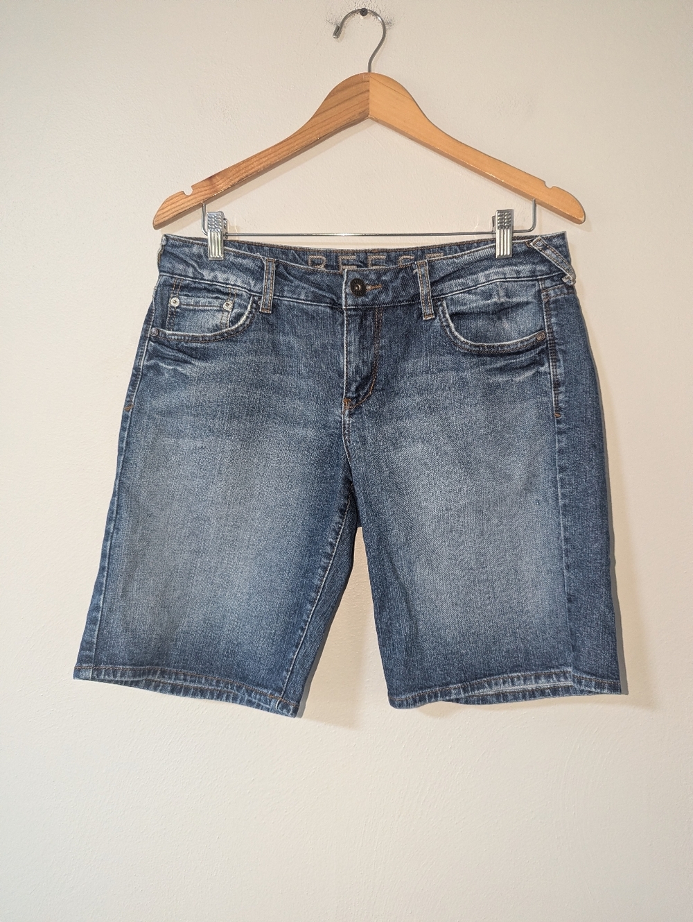11/12 Delia's Reese Y2K Medium Wash Bermuda Denim Shorts